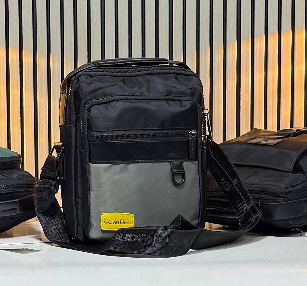 /public/uploads/photos/shares/Suzy bags/IMG_4301.jpeg